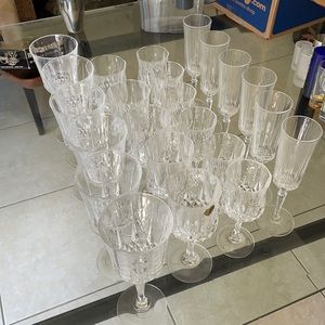 Cristal d’arques France, totally 23 wine glasses